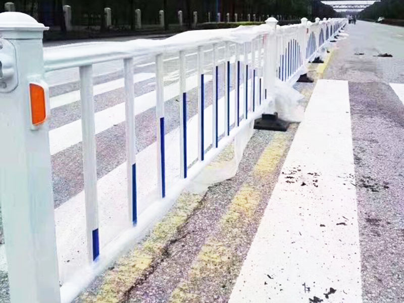 道路护栏